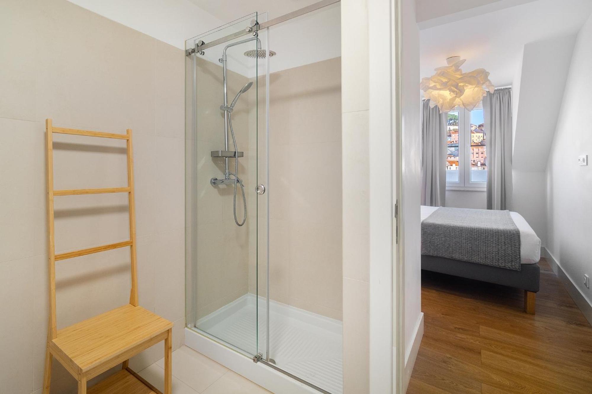 Modern Lisbon Apartments By Soulplaces Room photo