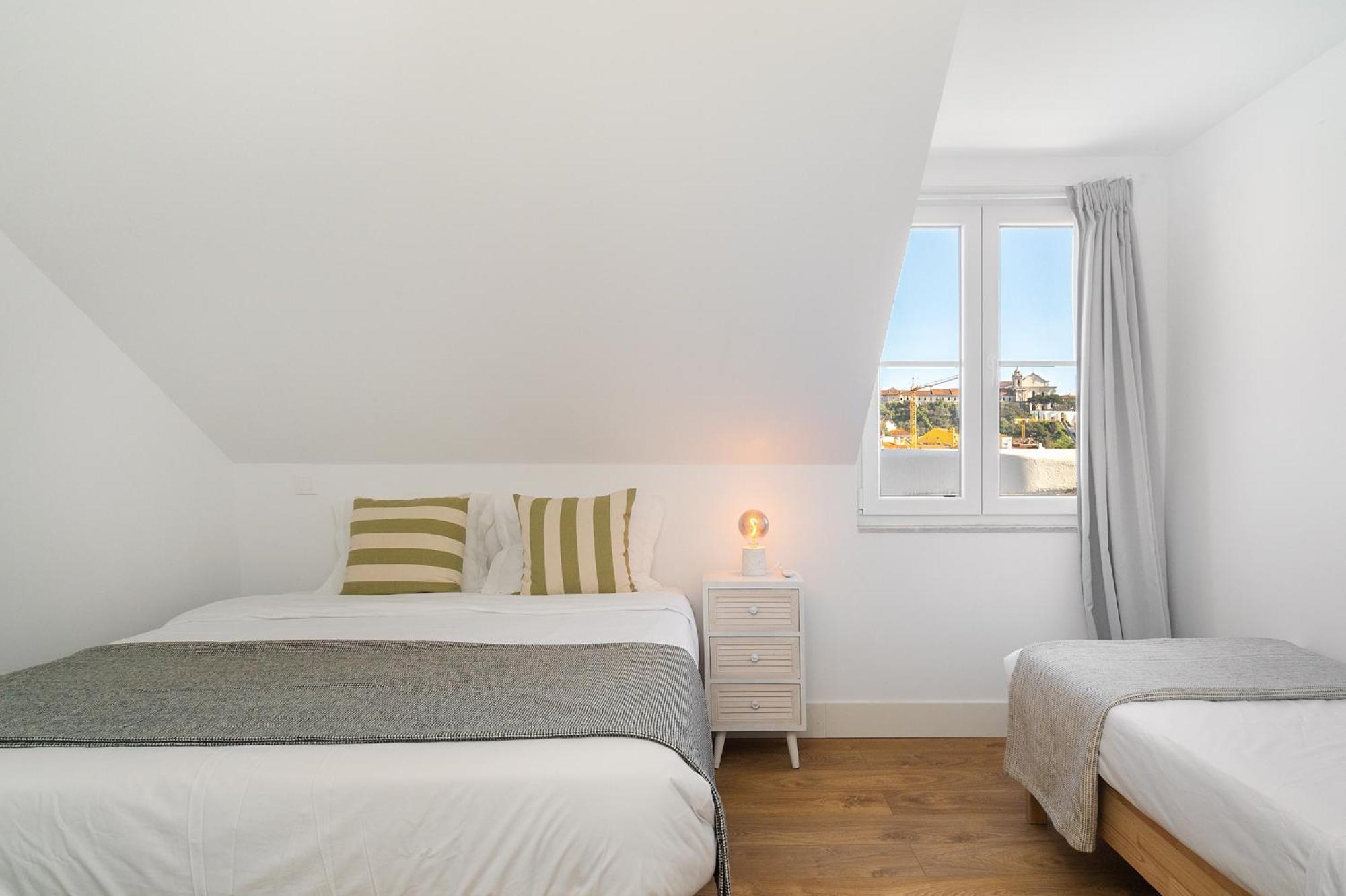 Modern Lisbon Apartments By Soulplaces Room photo